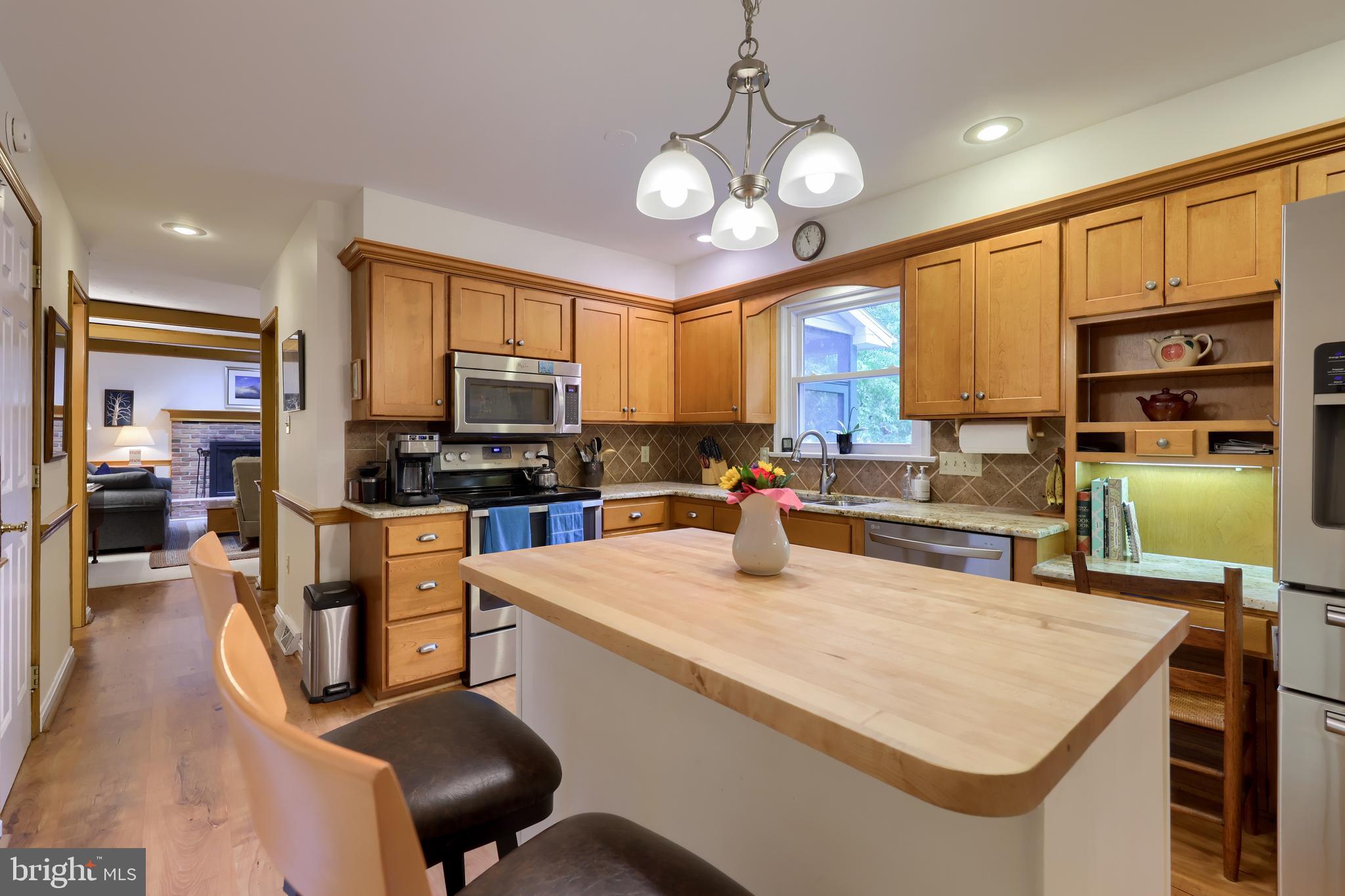 19 Buttonwood Drive Lititz, PA 17543 - Photo 11 of 40 Kitchen