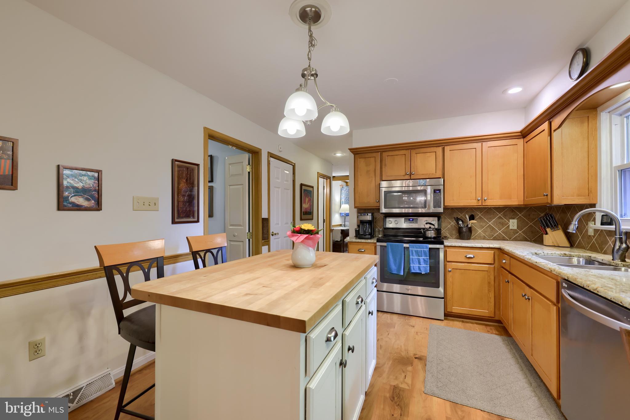 19 Buttonwood Drive Lititz, PA 17543 - Photo 15 of 40 Kitchen