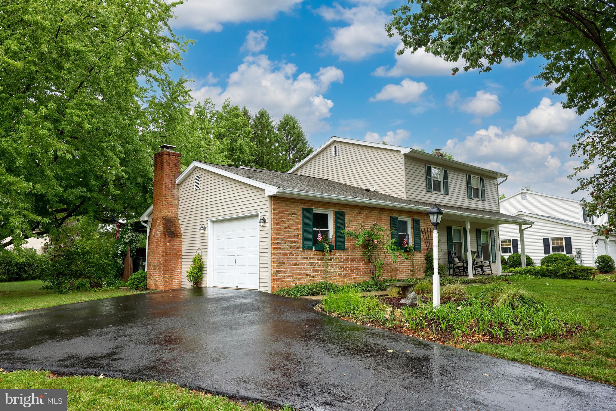 19 Buttonwood Drive Lititz, PA 17543 - Photo 33 of 40 Front Side View