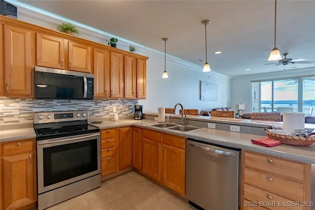 $497,000 | 1225 Lands End Parkway, Unit 736, Osage Beach, MO 65065