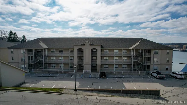 $497,000 | 1225 Lands End Parkway, Unit 736, Osage Beach, MO 65065