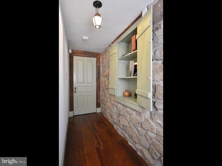 211 Bollinger Road Elverson, PA 19520 - Photo 21 of 25 Hallway