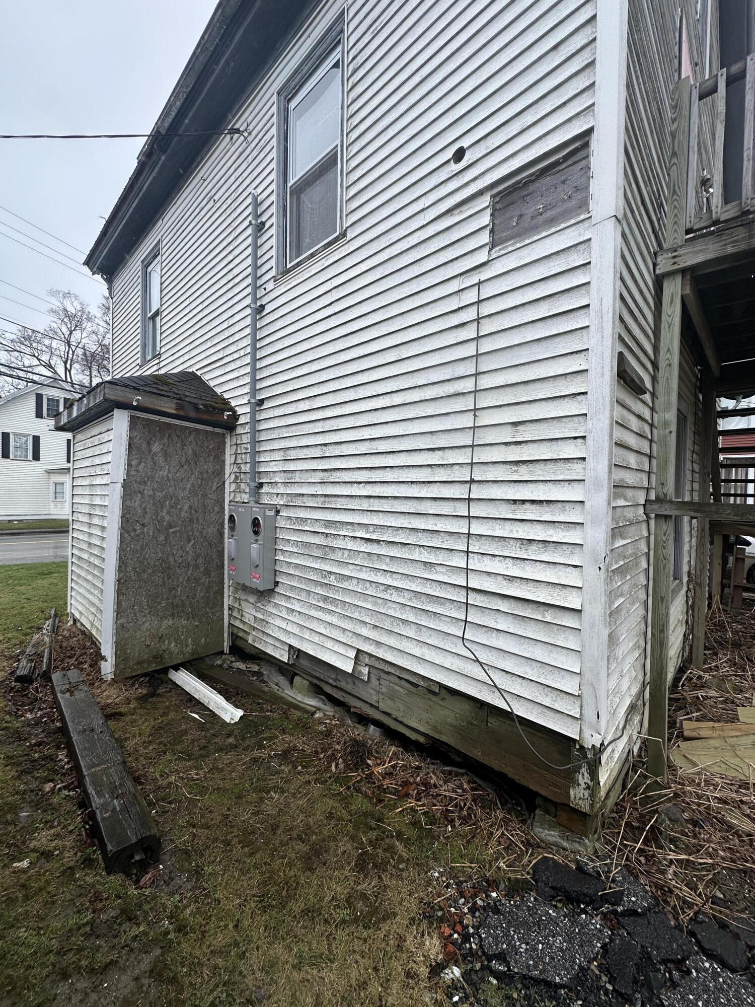 144 Main Street Rockland, ME 04841 - Photo 3 of 17 Exterior