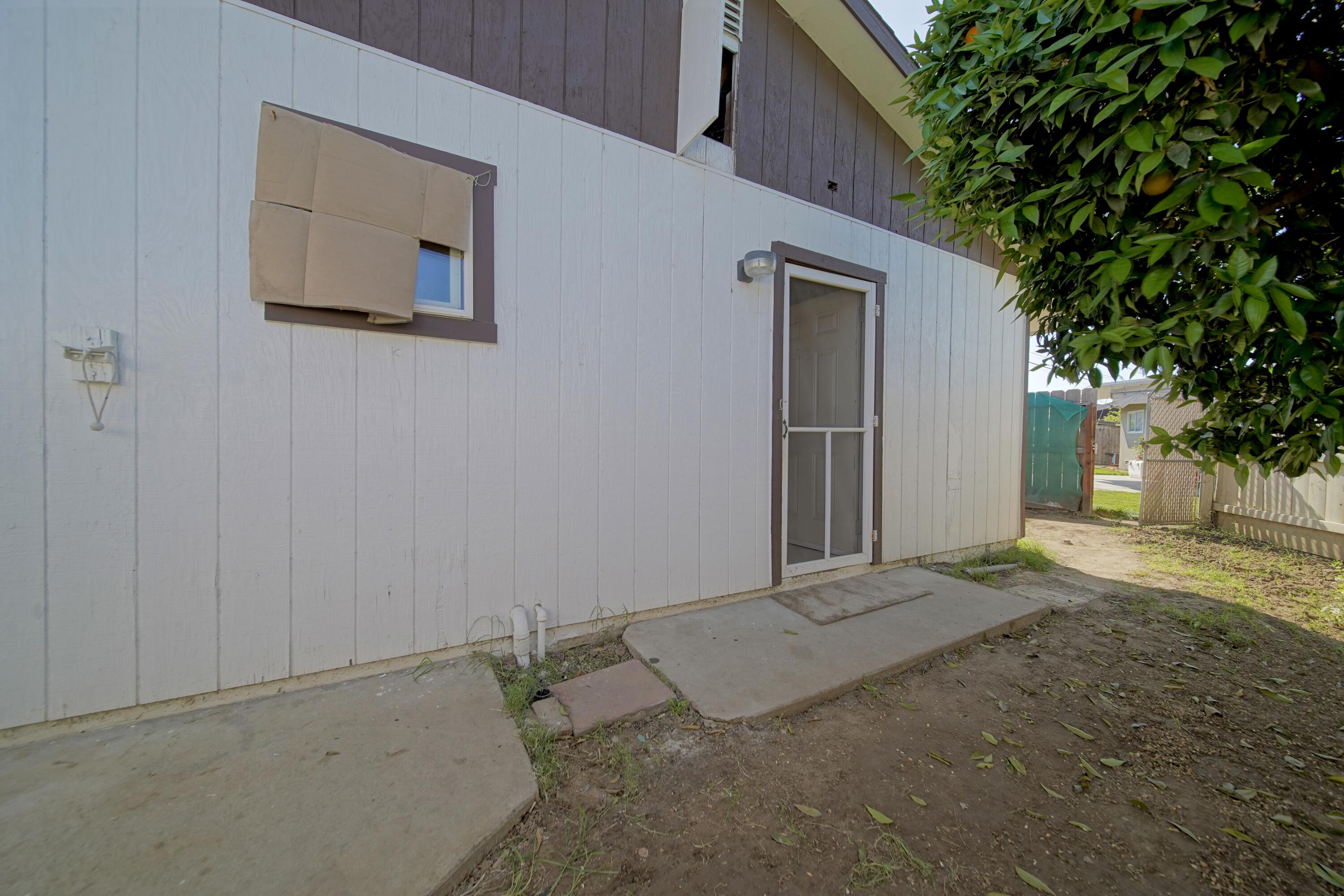 113 Bryant Court Exeter, CA 93221 - Photo 35 of 41 Entrance to ADU