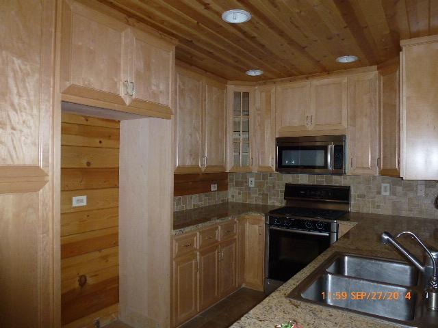 581 Beach Road Whitethorn, CA 95589 - Photo 8 of 23