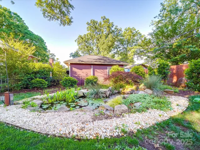 $454,000 | 907 Edgewood Circle, Gastonia, NC 28052