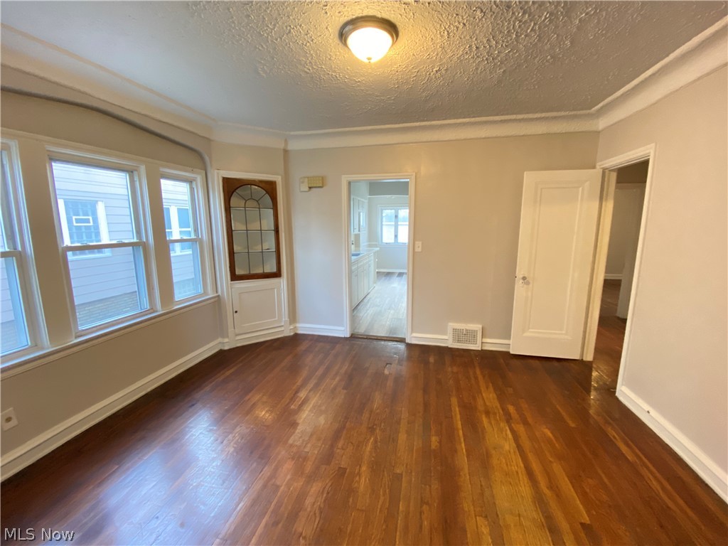 1478 Sherbrook Road, Unit LOWR Cleveland, OH 44121 - Photo 4 of 13