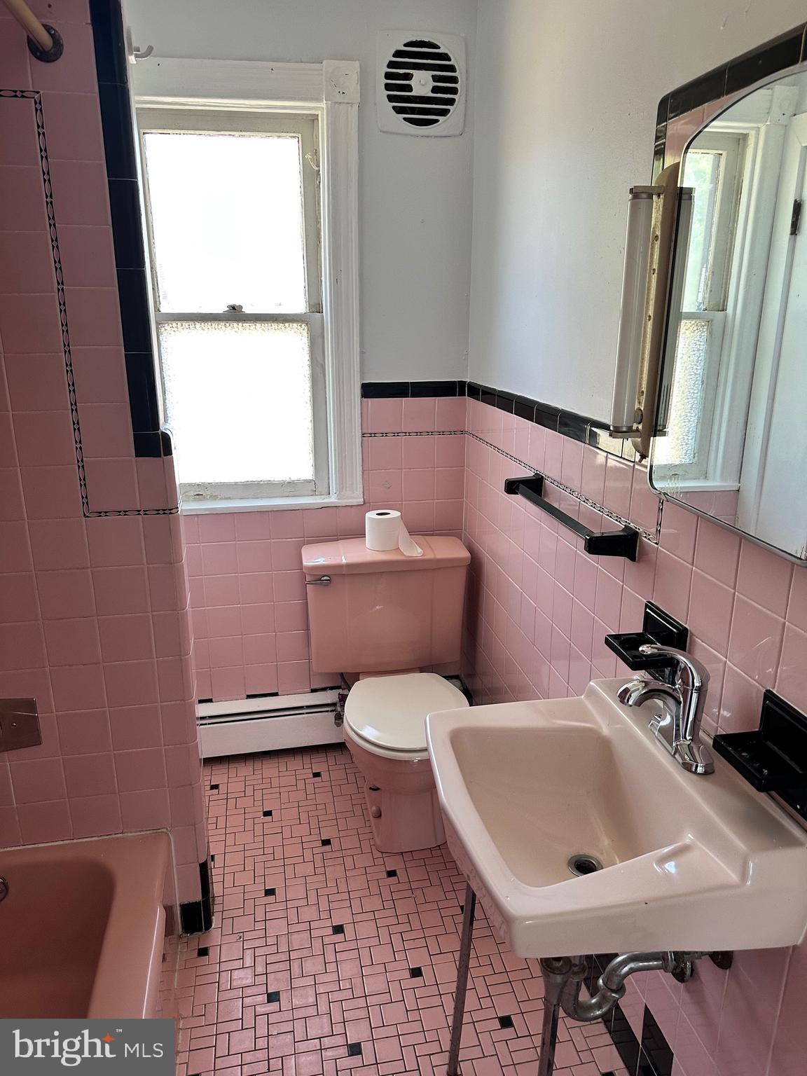 202 Washington Avenue Laurel Springs, NJ 08021 - Photo 21 of 34 upstairs bathroom