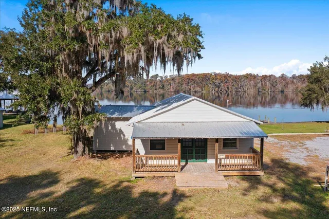 a view of a terrace view