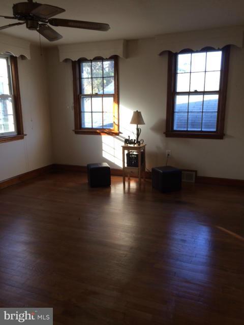 2315 Sandymount Road Finksburg, MD 21048 - Photo 11 of 29 Living Room