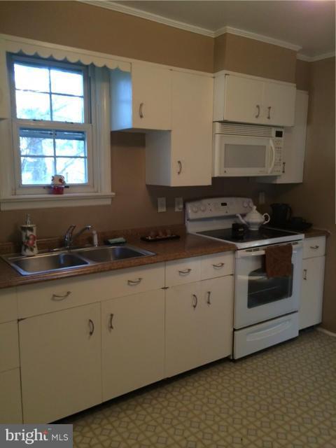 2315 Sandymount Road Finksburg, MD 21048 - Photo 3 of 29 Kitchen