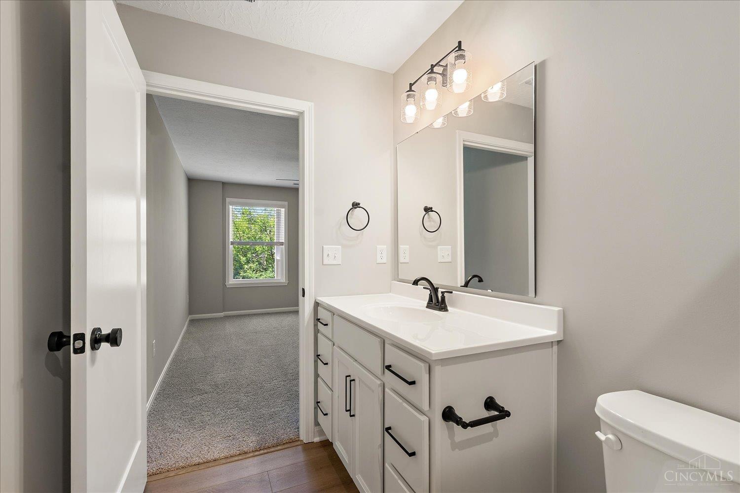 537 Tradition Ridge, Unit 81202 Cincinnati, OH 45245 - Photo 16 of 34