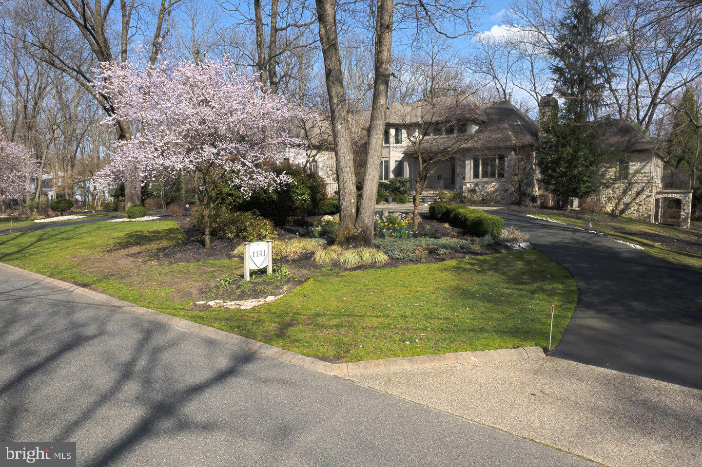 Impressive curb appeal
