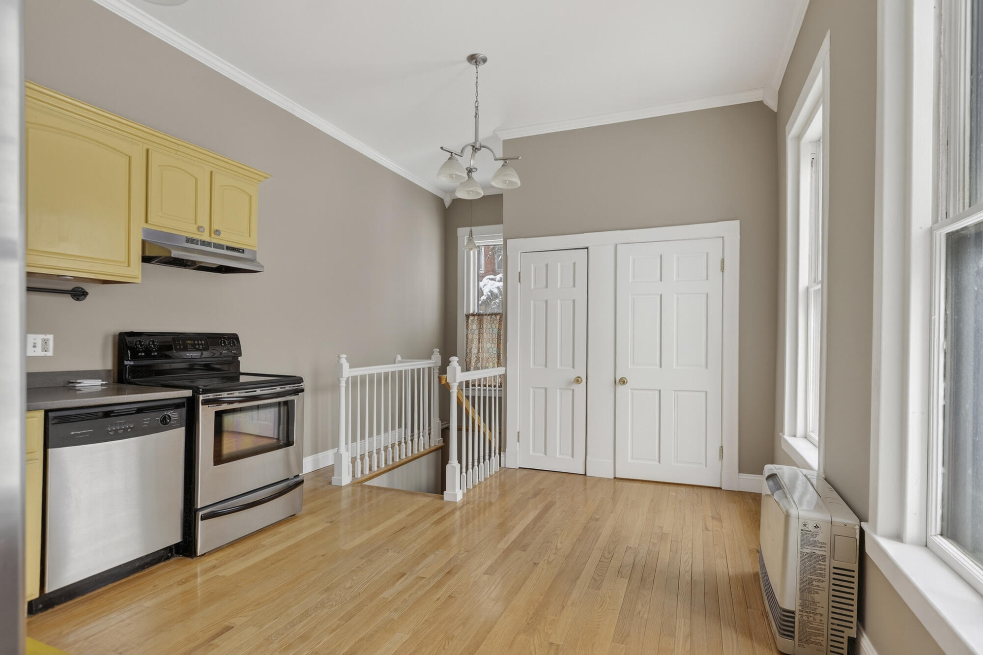 117 Pine Street, Unit 2 Portland, ME 04102 - Photo 7 of 34 117 Pine St_1A_06