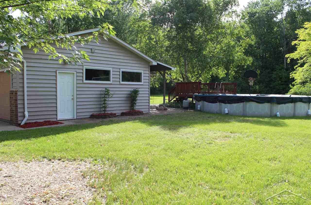 14654 Tuscola Road Clio, MI 48420 - Photo 3 of 23 31340468-2.JPG