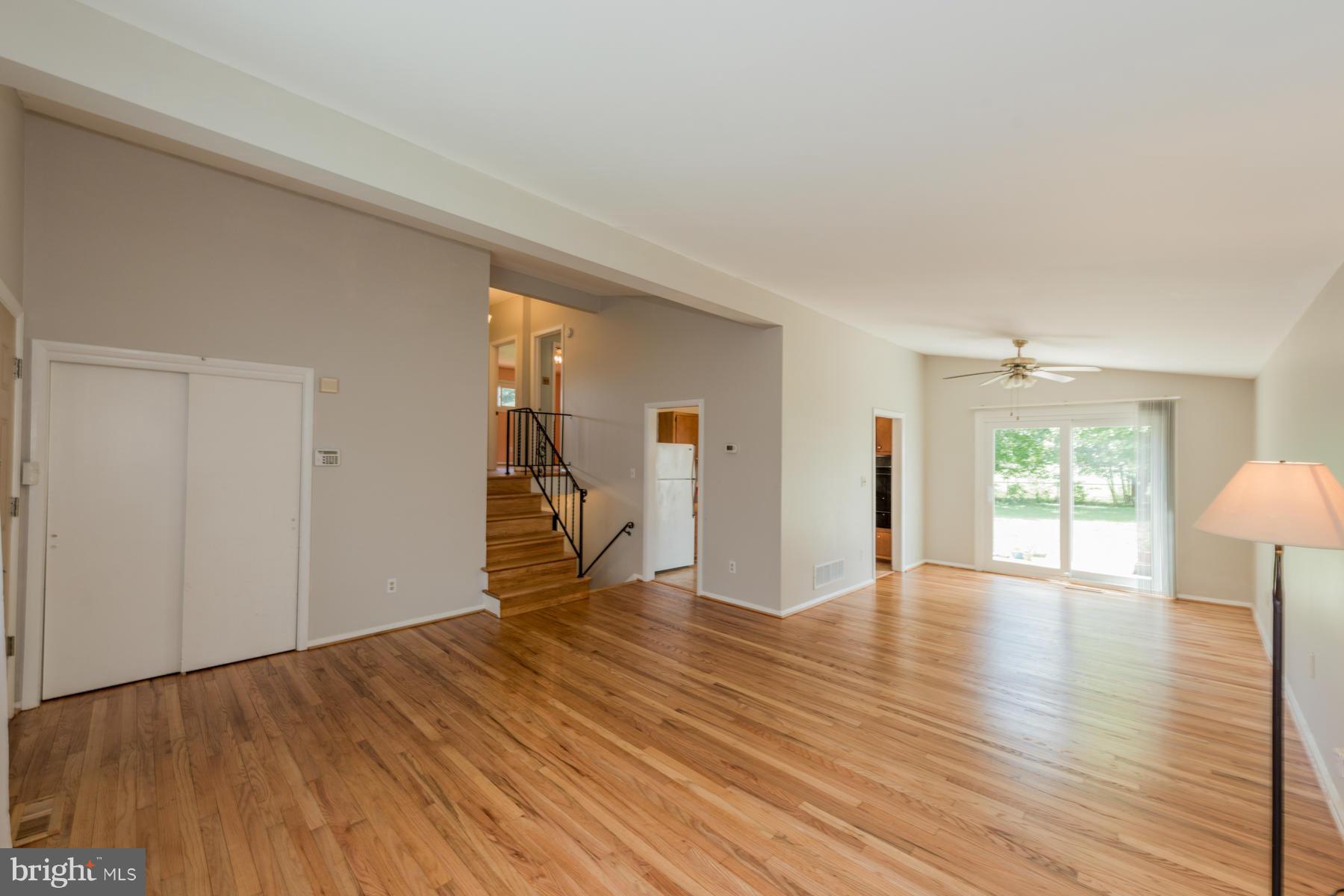 8515 Charlton Road Randallstown, MD 21133 - Photo 3 of 20 Living Room
