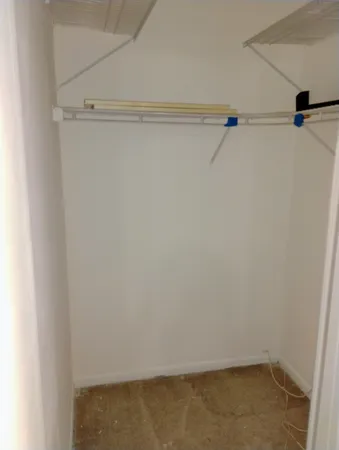 $2,300 | 910 West Alleghany Drive, Unit 2B, Arlington Heights, IL 60004