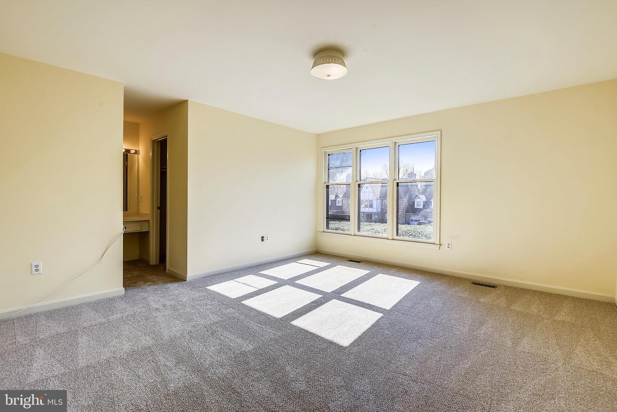 109 Farmgate Lane Silver Spring, MD 20905 - Photo 29 of 50 Master bedroom