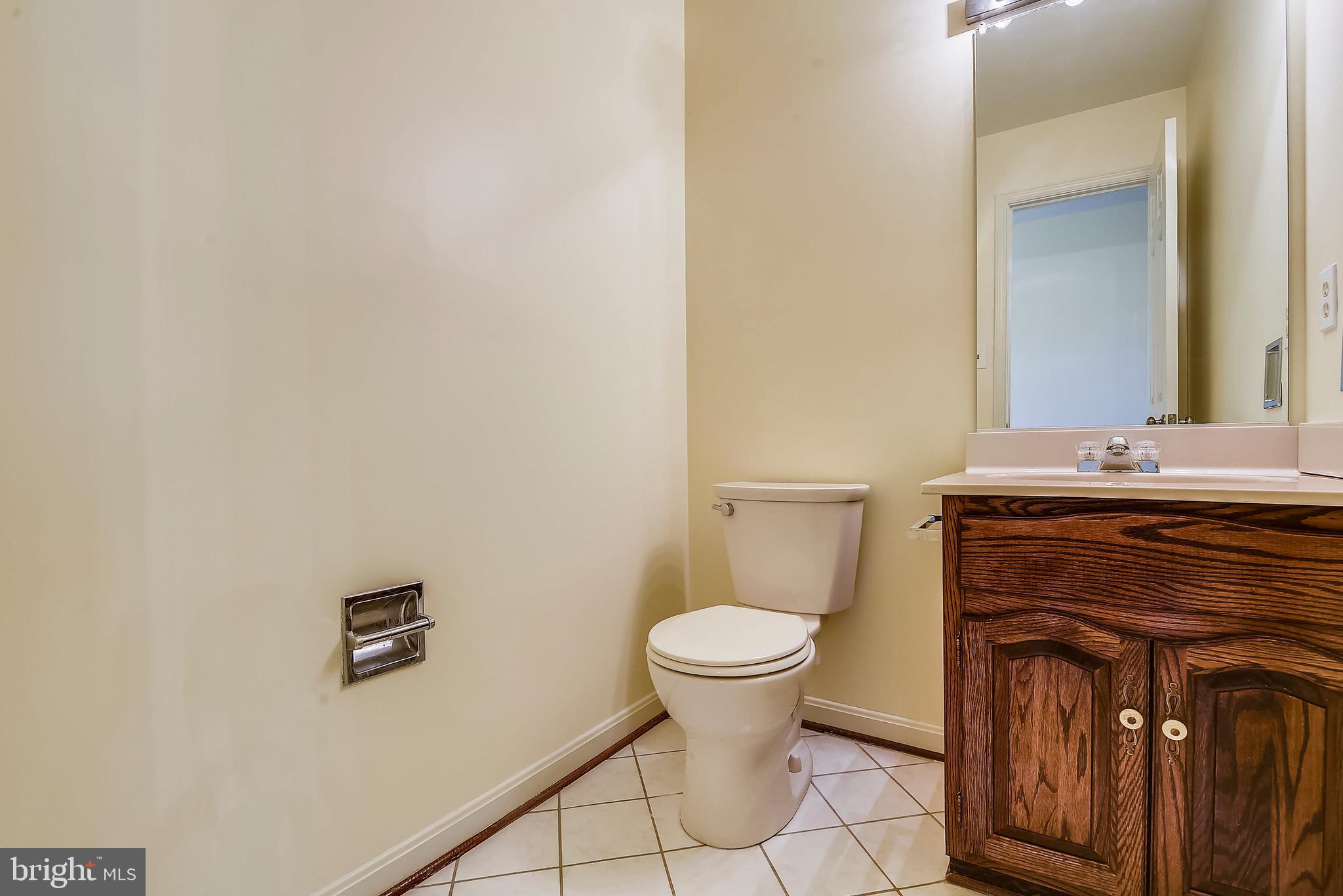 109 Farmgate Lane Silver Spring, MD 20905 - Photo 36 of 50 Half bath #2 in lower level
