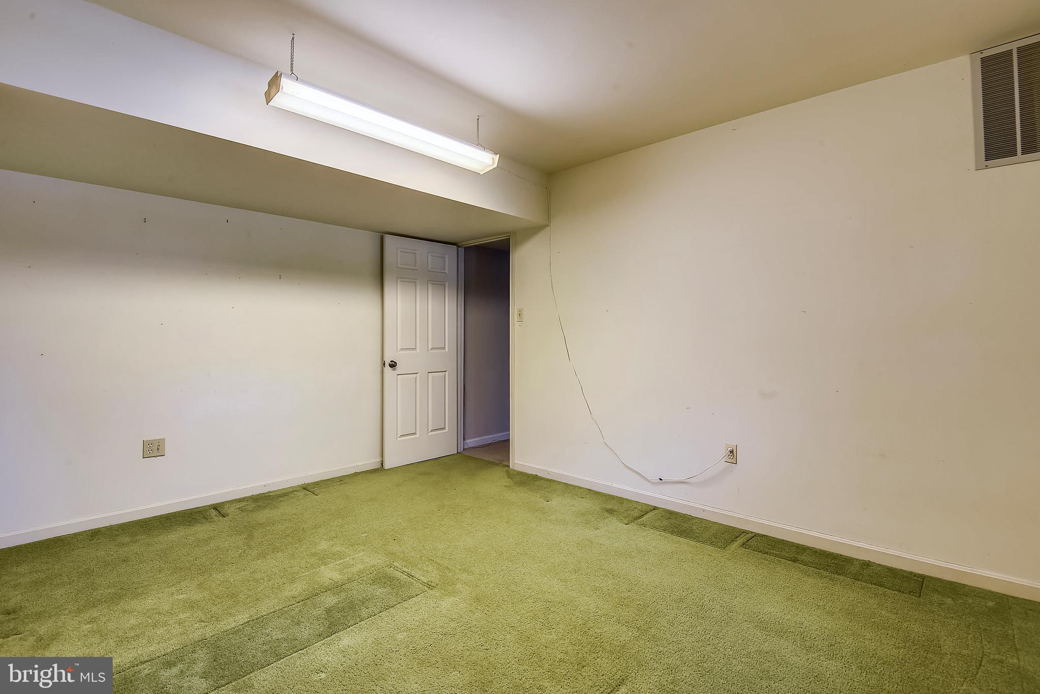 109 Farmgate Lane Silver Spring, MD 20905 - Photo 38 of 50