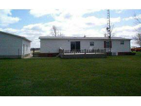 914 West Monticello Road Rochester, IN 46975 - Photo 2 of 8 Gallery Image 2