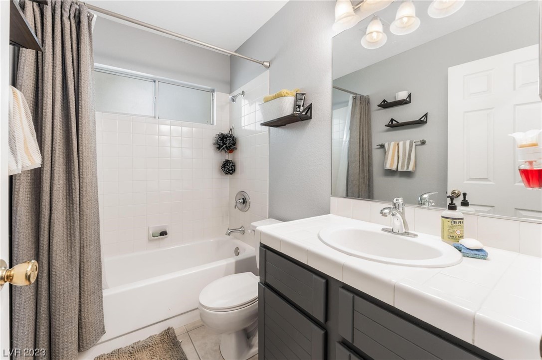 1702 Mayan Court Henderson, NV 89014 - Photo 16 of 33