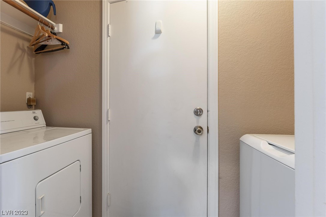 1702 Mayan Court Henderson, NV 89014 - Photo 25 of 33