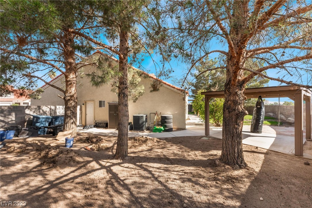 1702 Mayan Court Henderson, NV 89014 - Photo 29 of 33