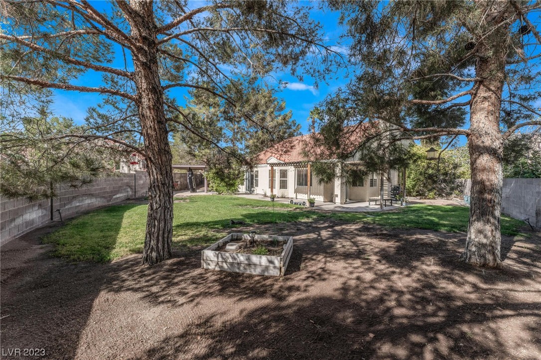 1702 Mayan Court Henderson, NV 89014 - Photo 32 of 33