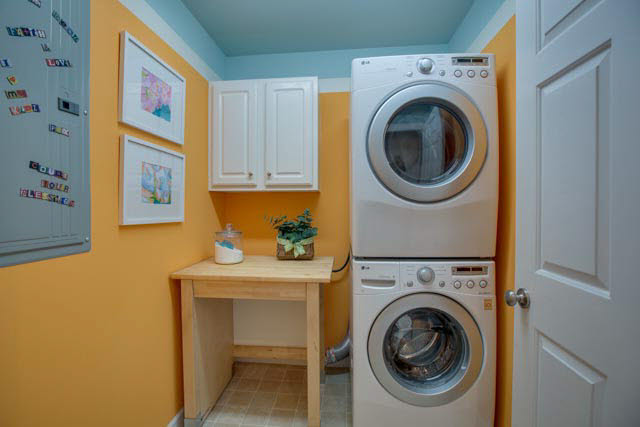 3949 Cross Keys Road Mount Crawford, VA 22841 - Photo 23 of 36 a utility room with dryer and washer