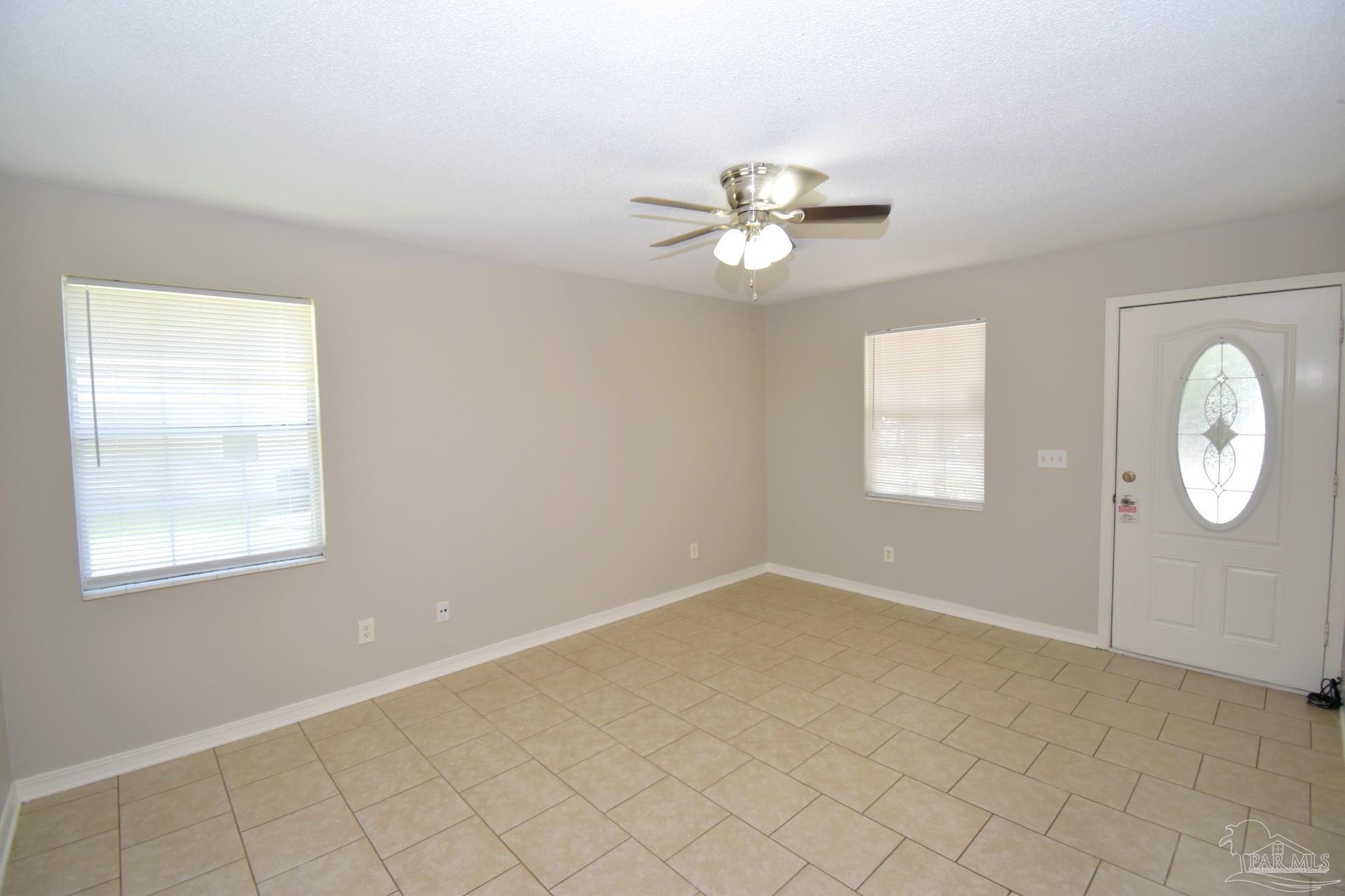 7135 Pearson Road, Unit 4 Pensacola, FL 32526 - Photo 3 of 14