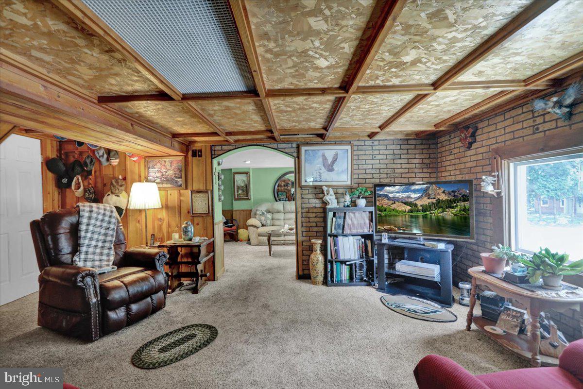 1717 Friedensburg Road Reading, PA 19606 - Photo 7 of 63 a living room with furniture