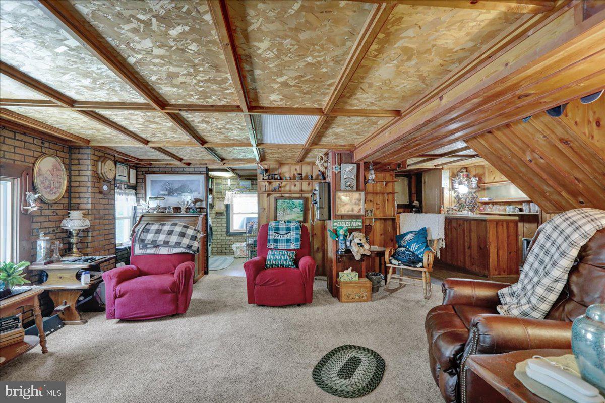 1717 Friedensburg Road Reading, PA 19606 - Photo 8 of 63 a garage with furniture