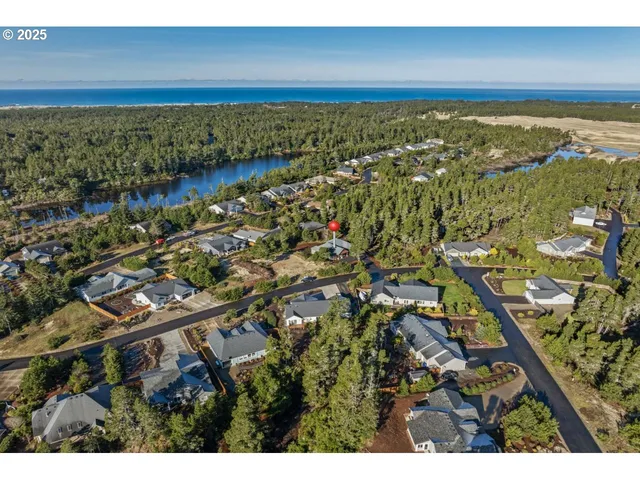 a view of outdoor space and city view