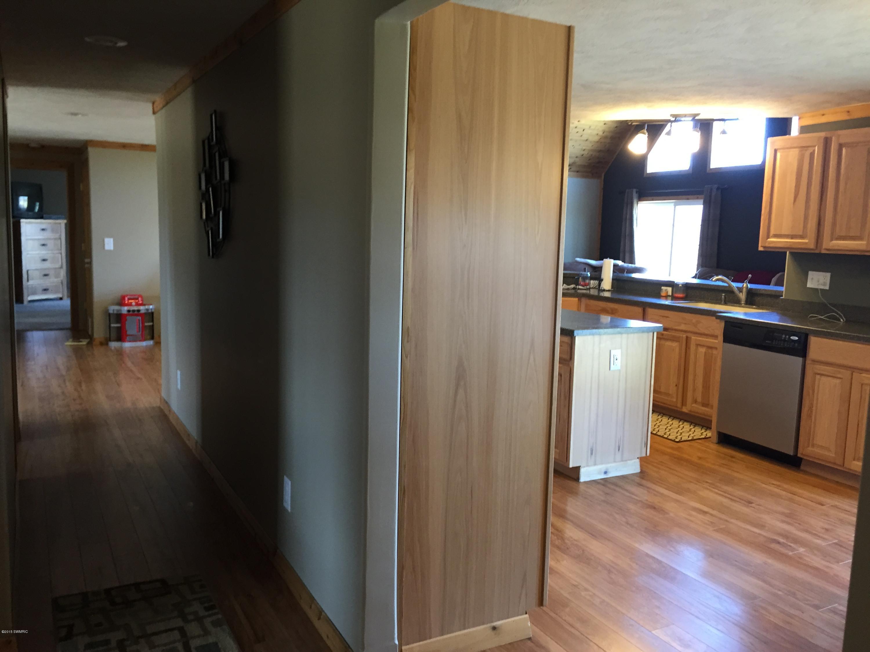 3090 West Gerber Road Ludington, MI 49431 - Photo 5 of 38 IMG_7106