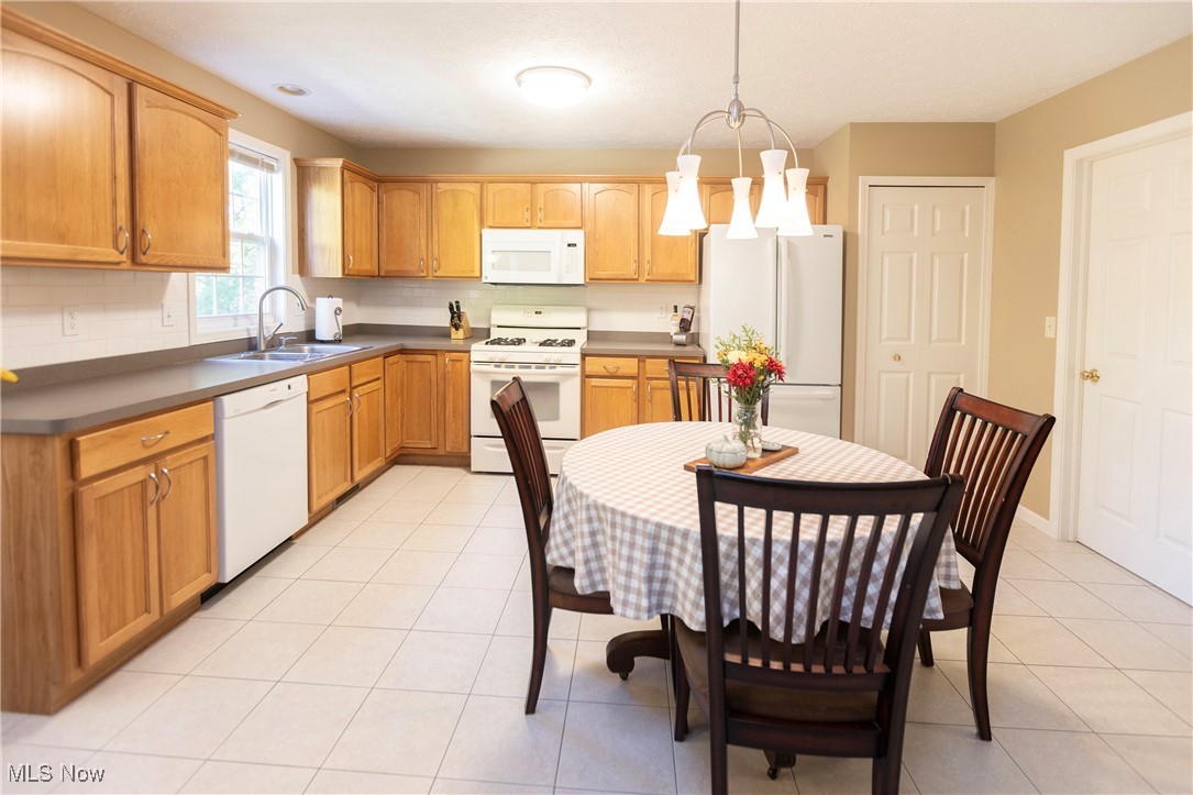 22626 Mastick Road Fairview Park, OH 44126 - Photo 20 of 39
