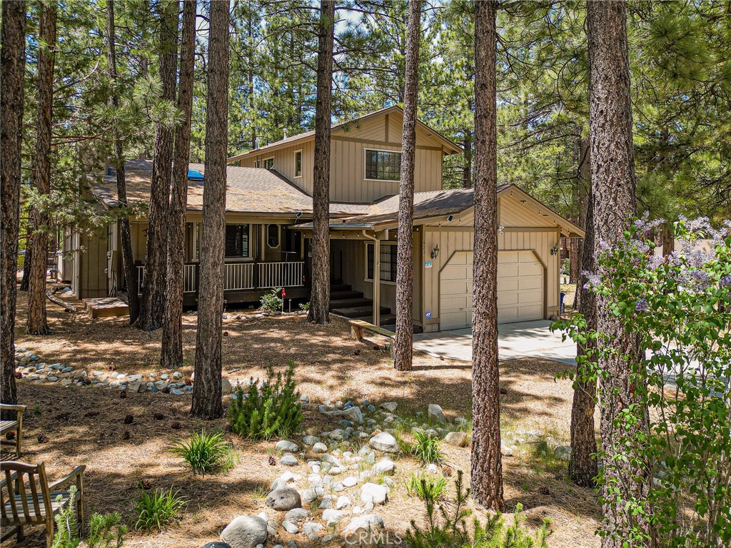 423 Pine View Drive Big Bear City, CA 92314 - Photo 2 of 47