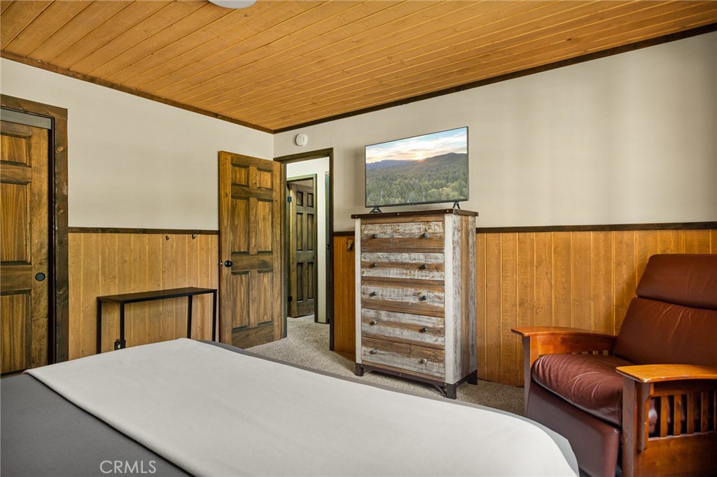 423 Pine View Drive Big Bear City, CA 92314 - Photo 23 of 47