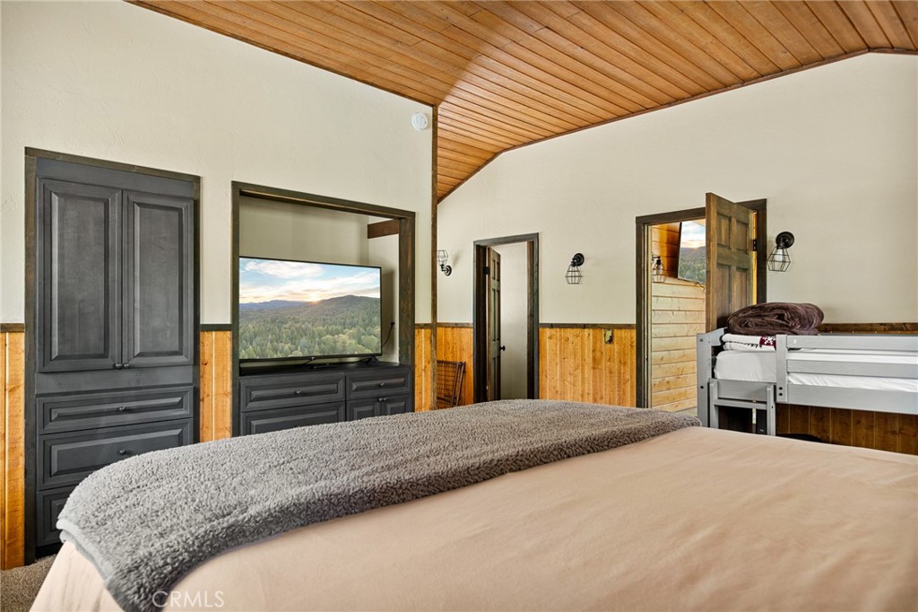 423 Pine View Drive Big Bear City, CA 92314 - Photo 30 of 47