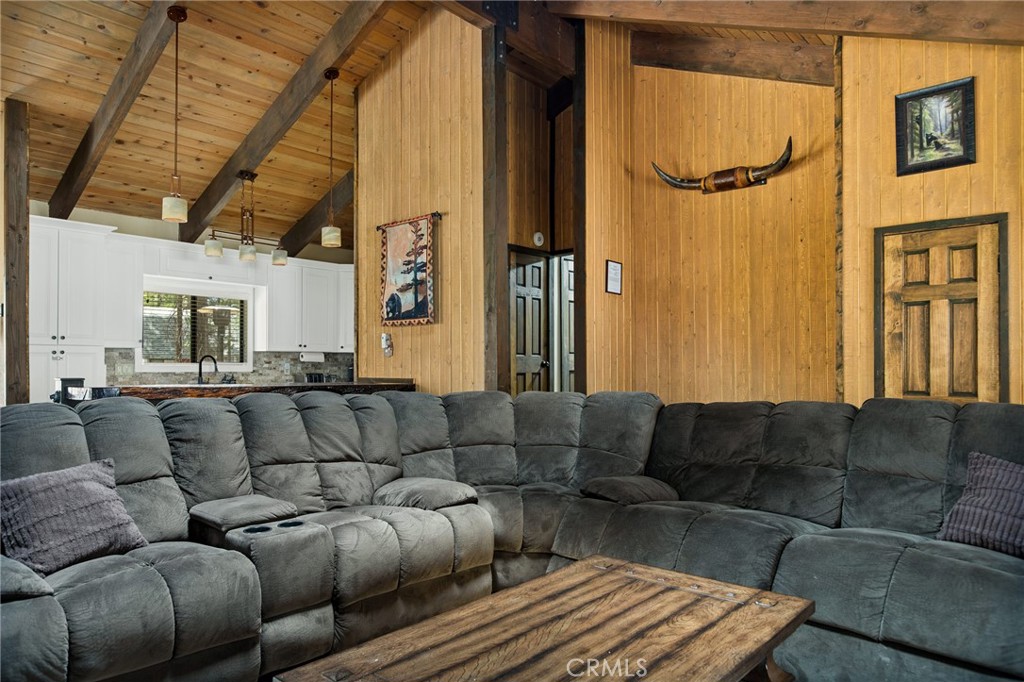 423 Pine View Drive Big Bear City, CA 92314 - Photo 8 of 47