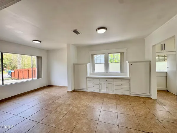 $3,500 | 1554 East Woodbury Road, Pasadena, CA 91104