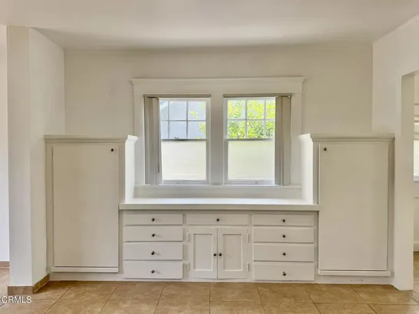 $3,500 | 1554 East Woodbury Road, Pasadena, CA 91104