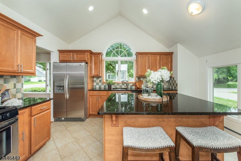19 Matthew Road Wayne, NJ 07470 - Photo 6 of 24