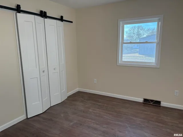 $204,900 | 504 Westhaven Drive, Centralia, IL 62801