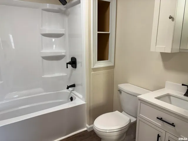 $204,900 | 504 Westhaven Drive, Centralia, IL 62801