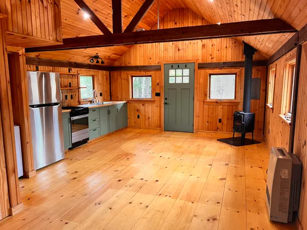 $1,200 | 398 Plains Road, Unit C, Lisbon, NH 03585