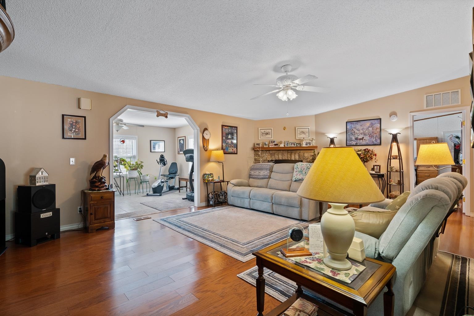 10647 Rte Road Lillian, AL 36549 - Photo 21 of 62 Living Room