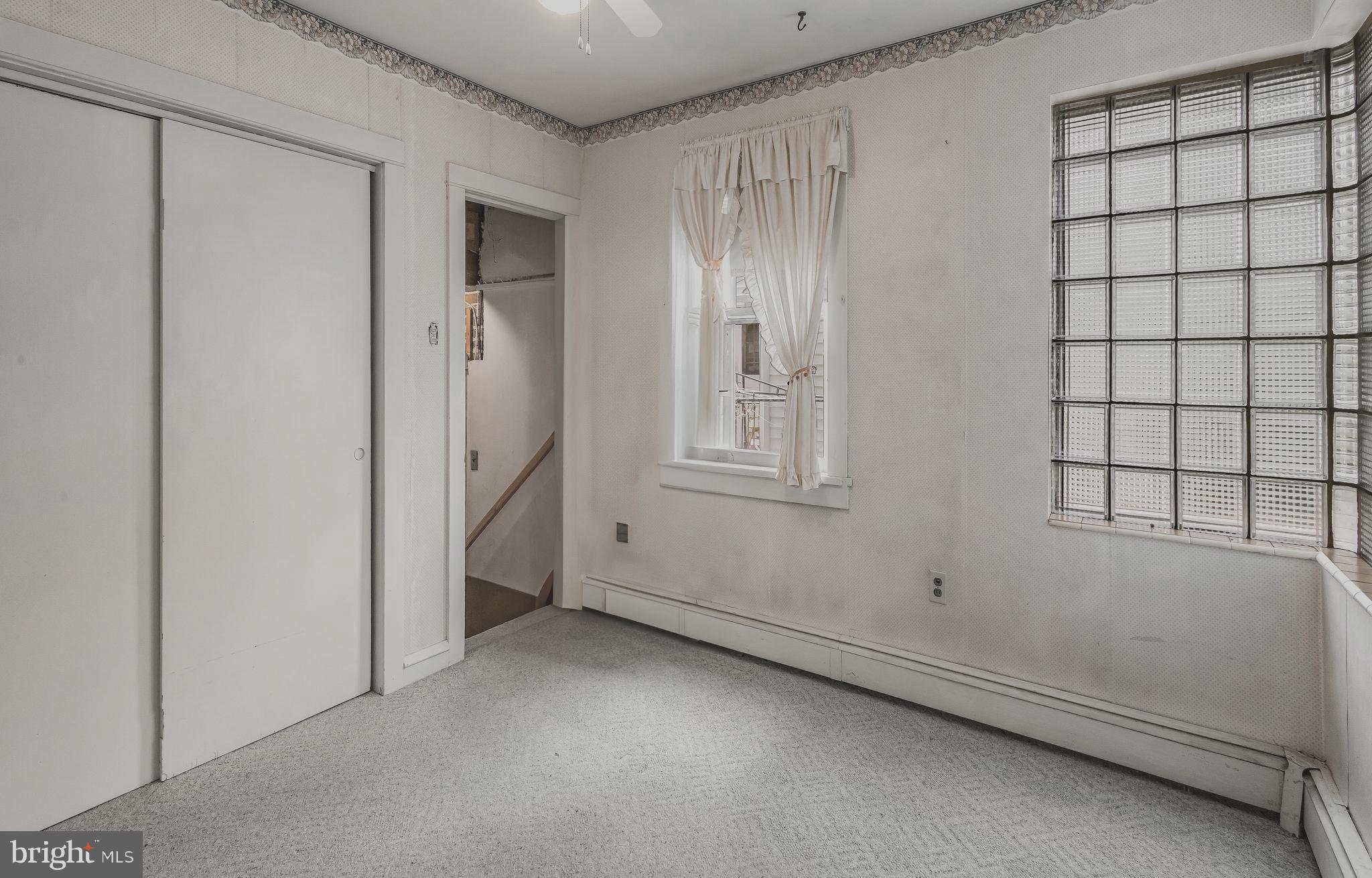 41 Spring Lake Drive Clementon, NJ 08021 - Photo 17 of 30 a view of a livingroom with closet