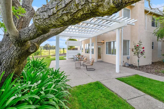 $1,100,000 | 9 Regatta Way, Napa, CA 94559