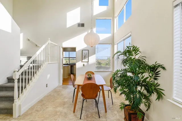 $1,100,000 | 9 Regatta Way, Napa, CA 94559